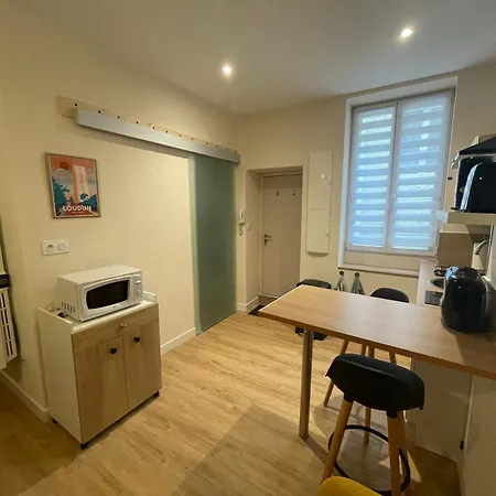 Le Logis De Lyla 卢丹